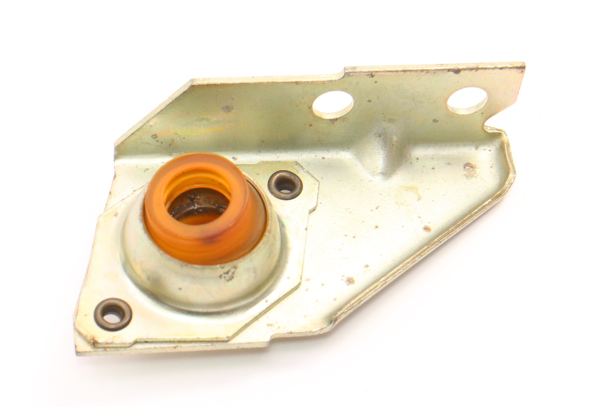 Shifter Shift Rod Bushing Bracket Linkage 7584 VW Jetta Rabbit MK1 020