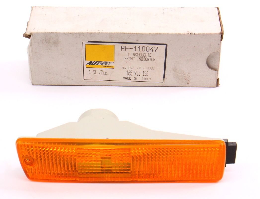 NOS RH Bumper Turn Signal Lamp Lens 8992 VW Jetta Golf MK2 AUTFIT 165