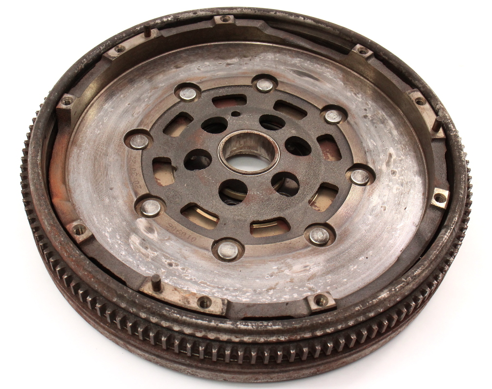 Manual Flywheel 0510 VW Jetta Rabbit MK5 Beetle 2.5 Genuine