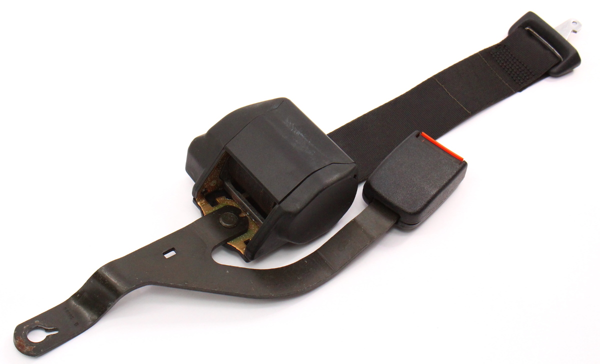 LH Seat Belt SeatBelt Receiver Buckle 9092 VW Jetta Golf MK2 167 880