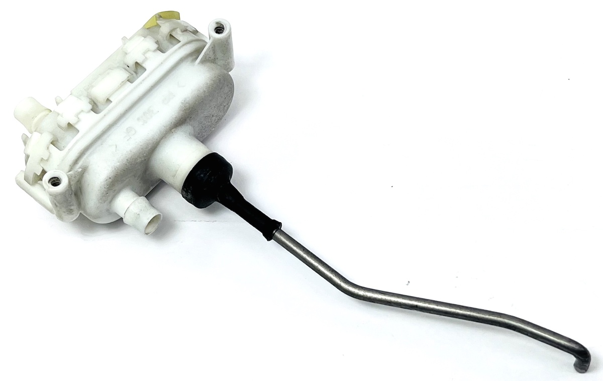 Trunk Vacuum Release Actuator 9703 Audi A8 S8 D2 Genuine 4A0 862