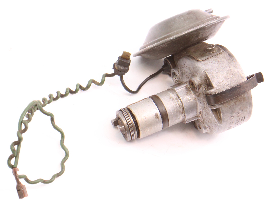 Ignition Distributor 1968 VW Beetle Bug 1500 MT Genuine Bosch 113 905