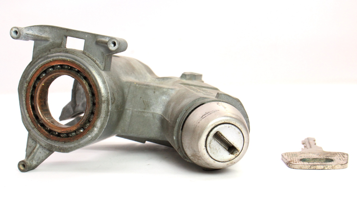 Ignition Housing Collar & Key 8999 VW Jetta Golf MK2 MK3 B3 B4 MT