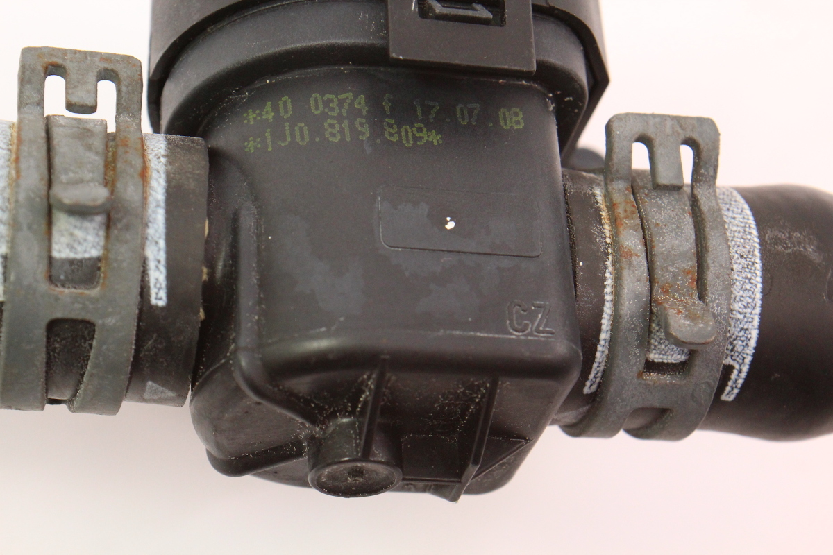 heater-core-coolant-line-valve-09-12-audi-a4-b8-3-2-genuine-8k0