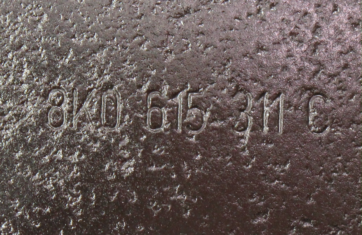 Front Brake Dust Shields 0912 Audi A4 B8 Genuine 8K0 615 311 / 312