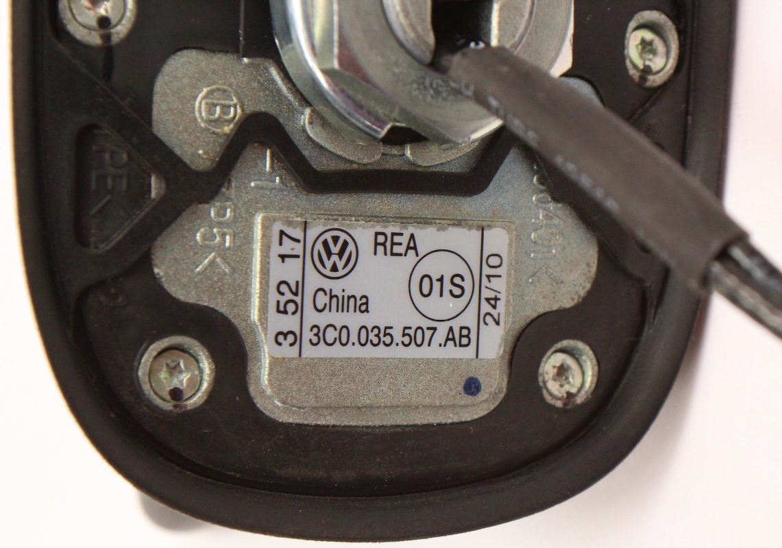 Shark Fin Antenna GPS NAV 1018 VW Jetta GTI MK6 Beetle Touareg 3C0