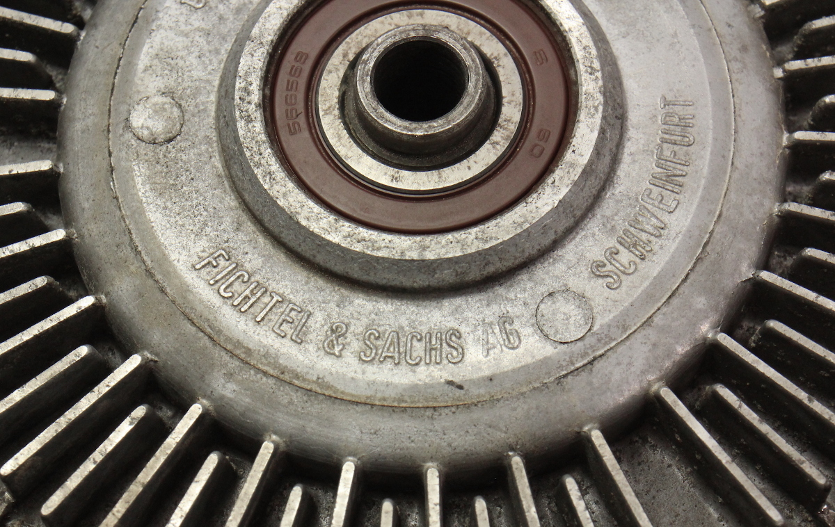 Engine Clutch Fan 1991 Mercedes Benz 300D 2.5 Diesel W124 OM602 CarParts4Sale, Inc.