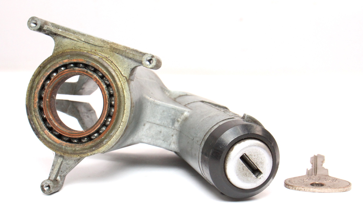 Ignition Housing & Key 7588 VW Rabbit Jetta Golf MK1 MK2 Vanagon . 171