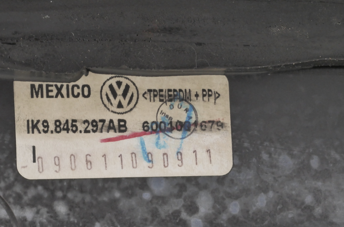 LH Rear Quarter Window Side Glass 0914 VW Jetta Sportwagen 1K9 845