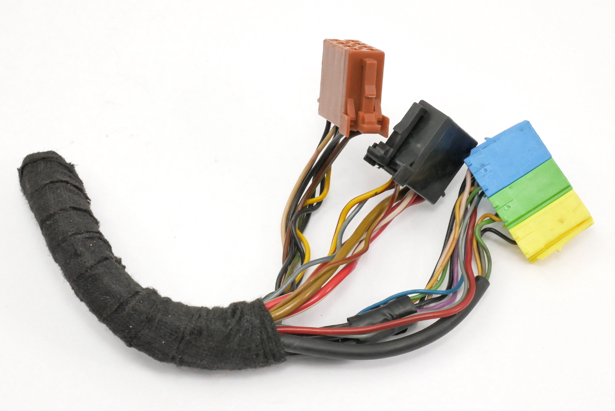 Wiring Plugs Pigtails Radio CD Head Unit VW Beetle 0410 Stock Factory