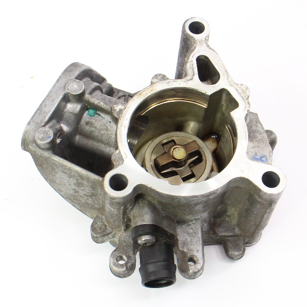 Engine Vacuum Pump 1417 VW Jetta MK6 Beetle Passat 1.8T 06K 145 100