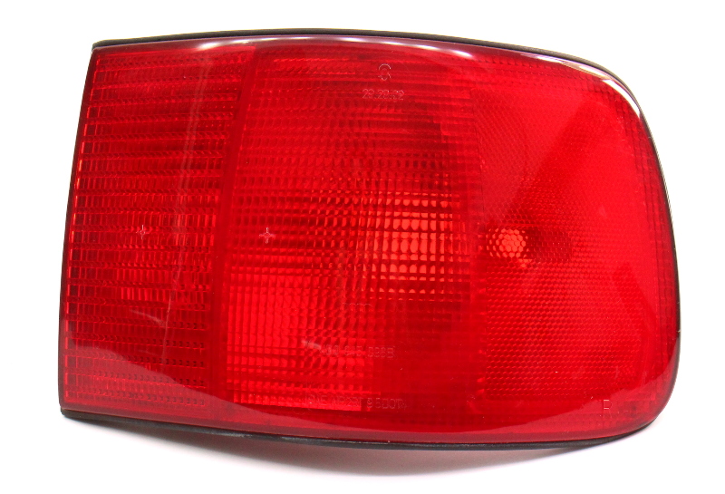 RH Tail Light Lamp 97-03 Audi A8 S8 D2 - Genuine - 4D0 945 096 B