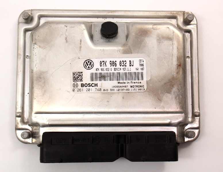 ECU Engine Computer 08-09 VW Jetta Rabbit MK5 2.5 Manual Trans - 07K 906 032 BJ
