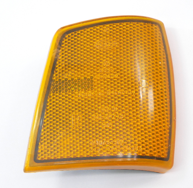 RH Turn Signal Corner Light Lamp Lens 80-84 VW Jetta Mk1 Genuine