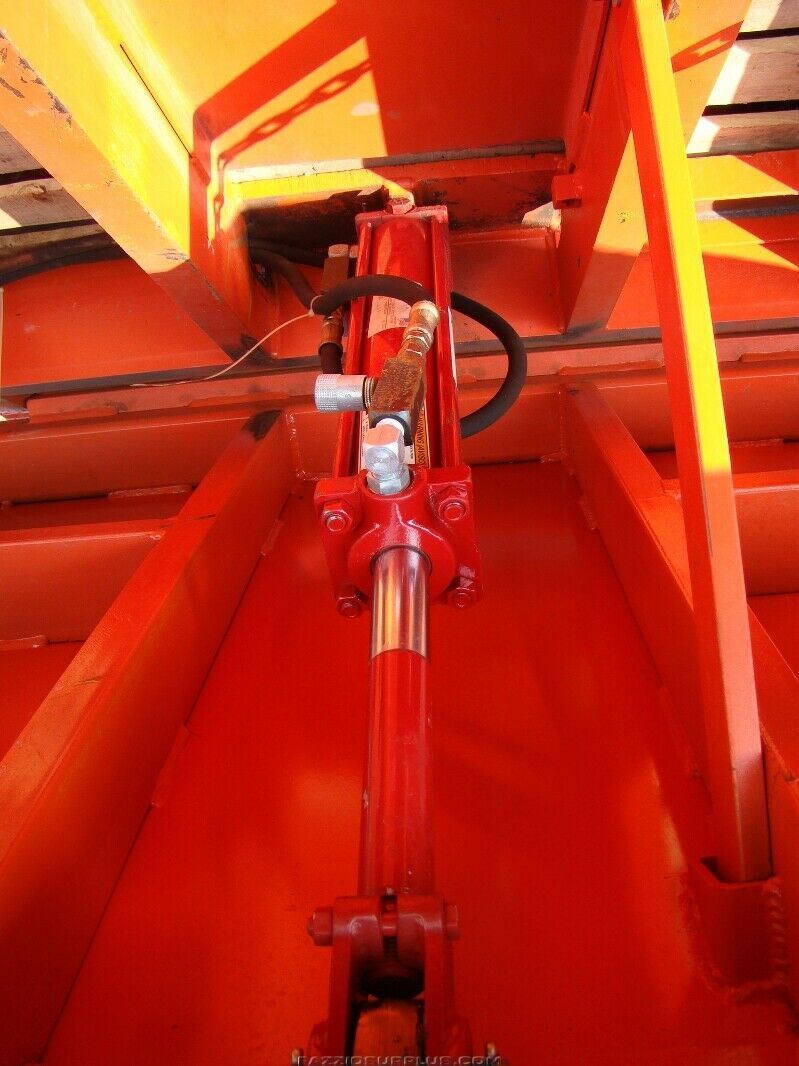 Knight, 1000 Lb. Hydraulic Tilting Lift Table Large Deck Joseph