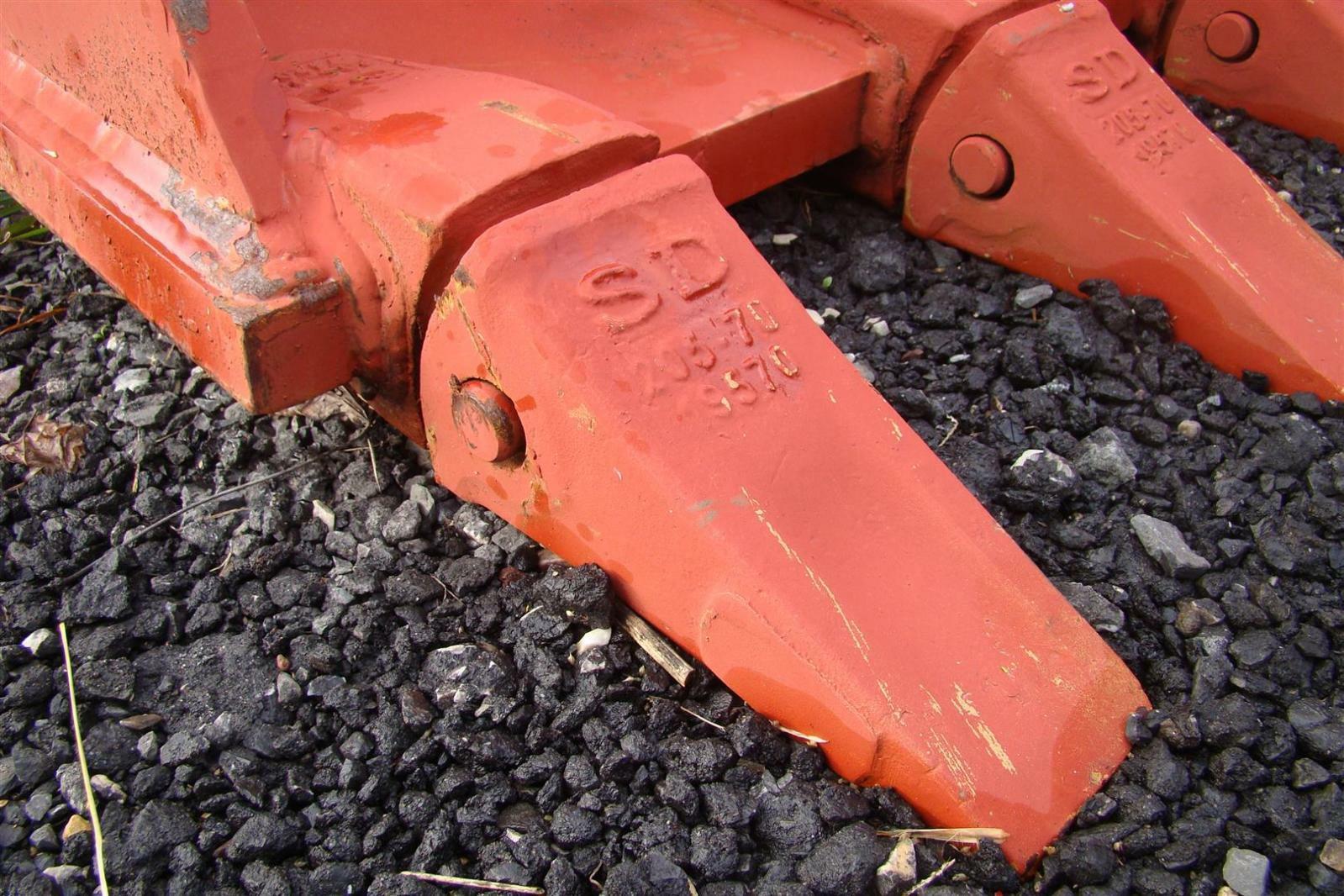 45" Excavator Bucket, 80mm PINS, Komatsu PC200, PC210, Kobelco SK200