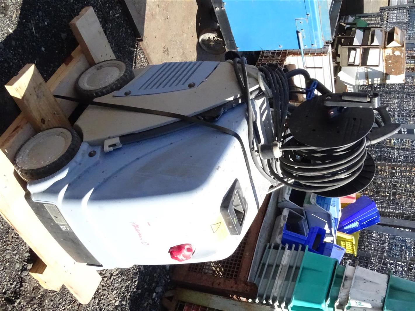 kranzle Electric Hot Water Pressure Washer 3230V, 60hz , C13/180