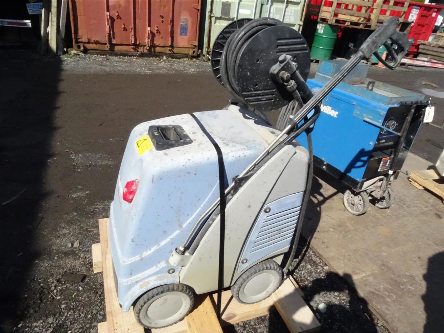 kranzle Electric Hot Water Pressure Washer 3230V, 60hz , C13/180
