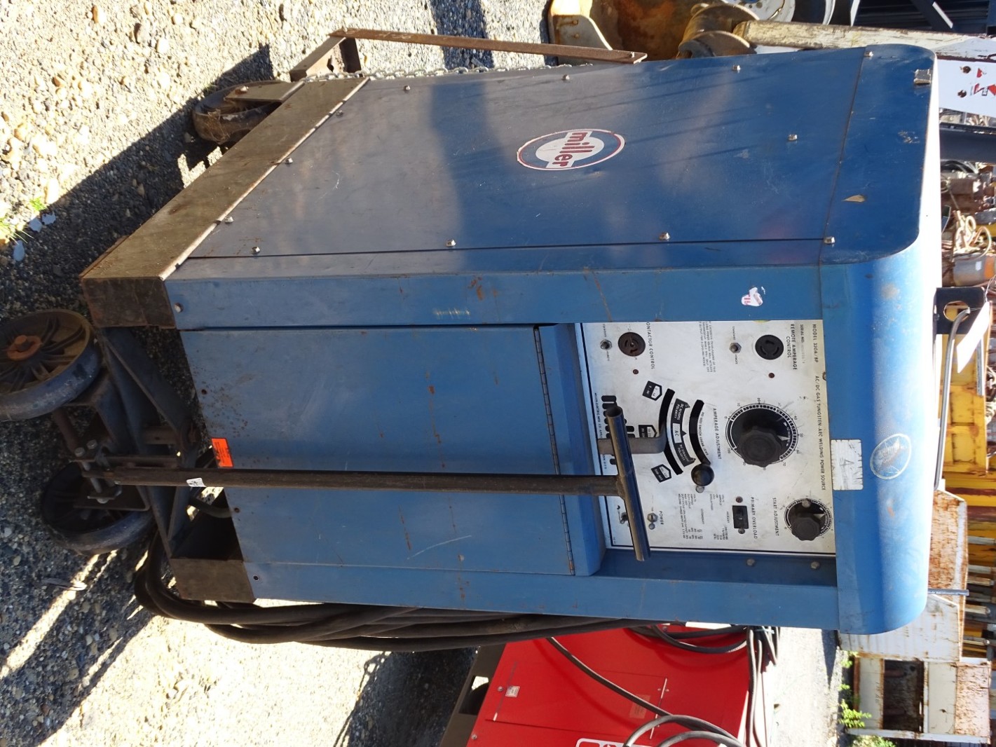 Miller Goldstar AC/DC Arc Welding Power Source 230/460, Model 330A/BP