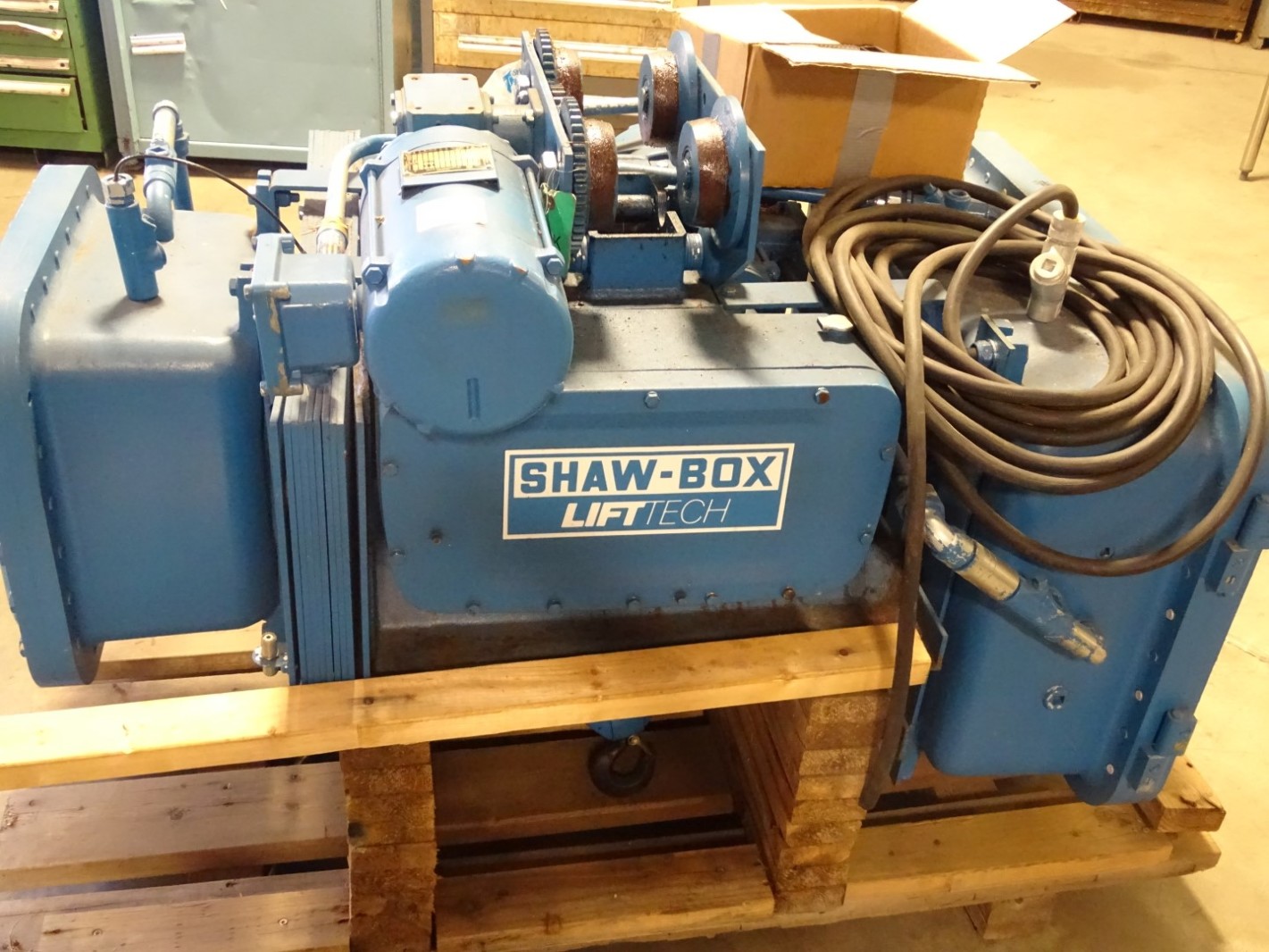 ShawBox LiftTech Electric Cable Hoist 1 TON Capacity , 80L01050S18