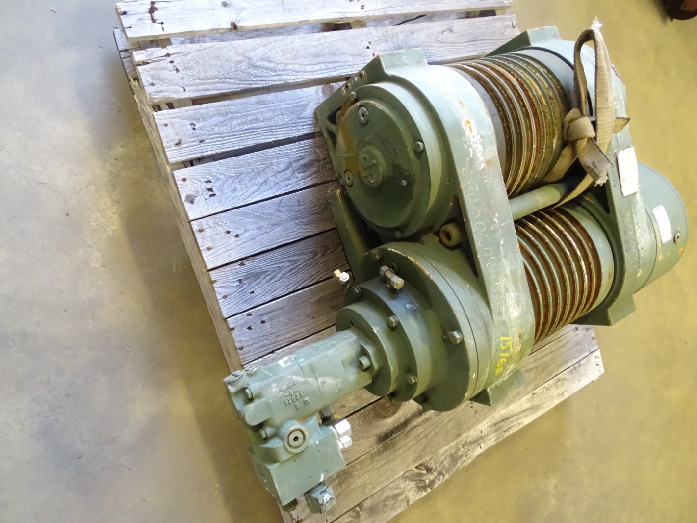 DP Manufacturing 35,000LB. Double Drum Hydraulic Winch , 35TR53356 eBay