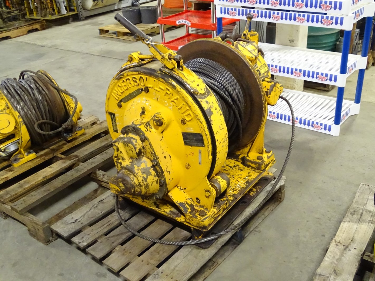 IngersollRand 11,000 LB. Pneumatic Winch, Air Tugger , 18146500