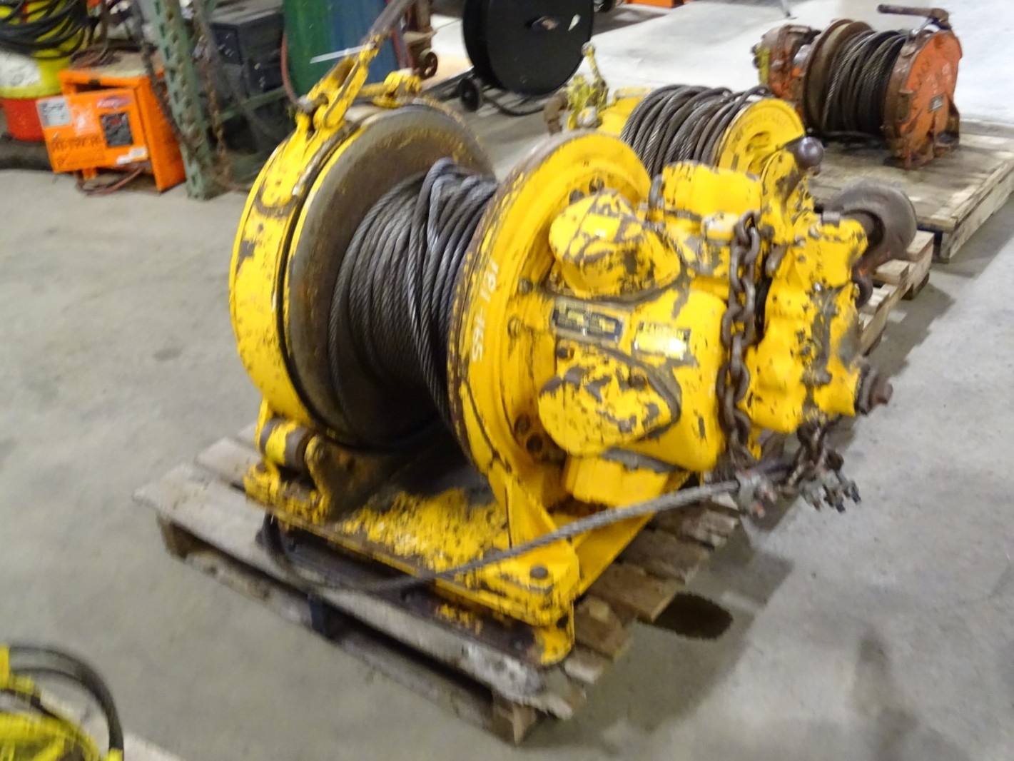 IngersollRand 11,000 LB. Pneumatic Winch, Air Tugger , 18146500