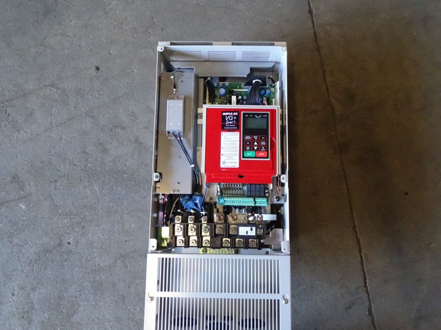 Magnetek Impulse VG+ Series 3, 100HP VFD Motor Drive 380-480V, CIMR