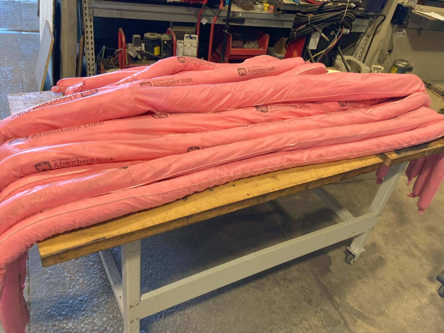 (18) Pig HazMat Chemical Absorbent Dikes Various Sizes , 