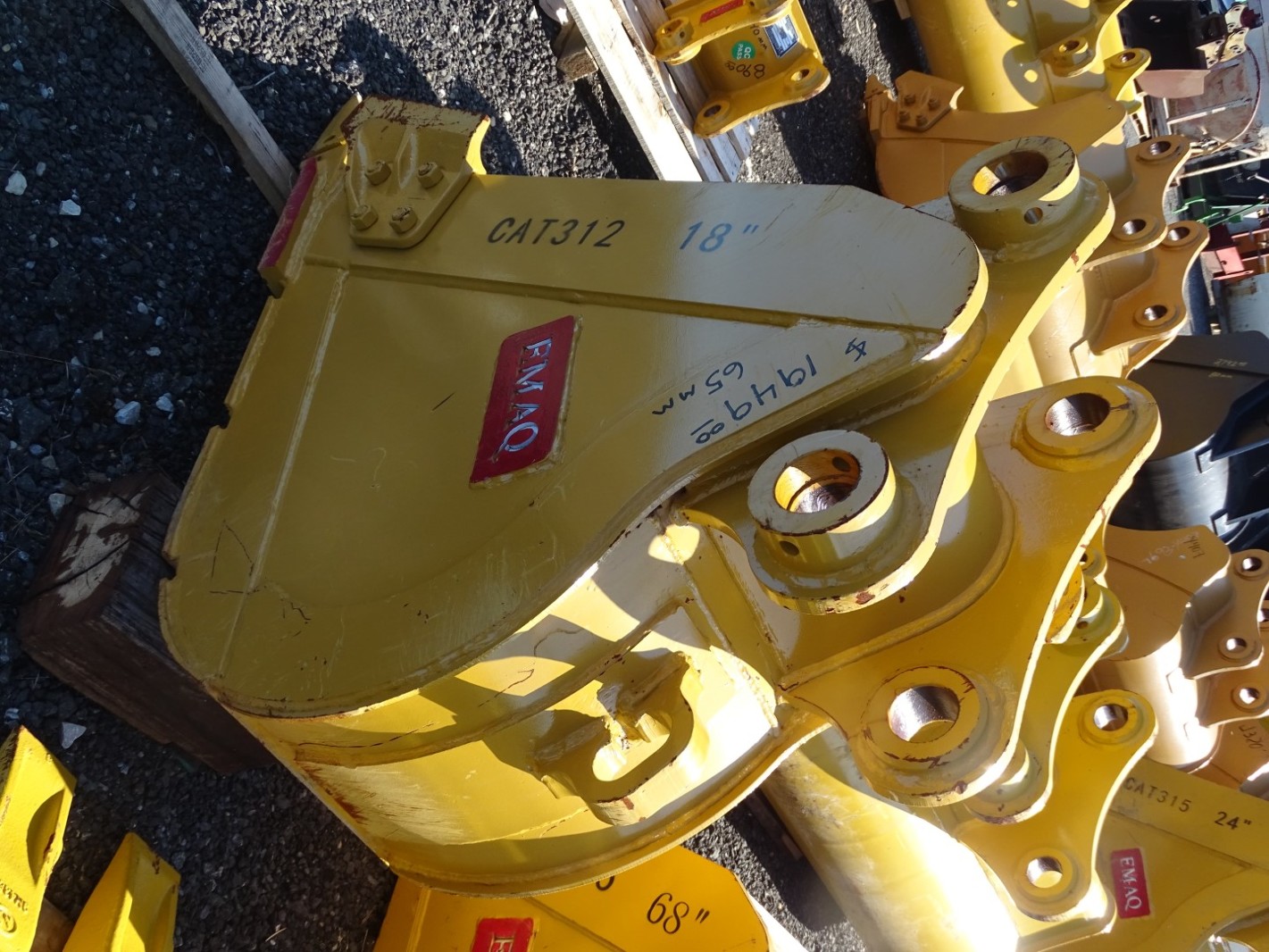 18" Excavator Bucket , 65mm Pin, 9"between Ears, CAT312 Joseph Fazzio, Incorporated