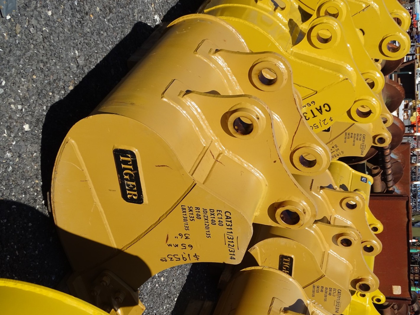 36" Excavator Bucket, 65mm Pin, LD 11"between Ears, CAT312 Joseph