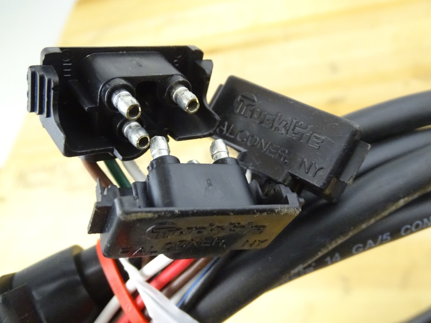 Truck-Lite Conductor, Wiring Harness , 4/5 | Joseph Fazzio, Incorporated