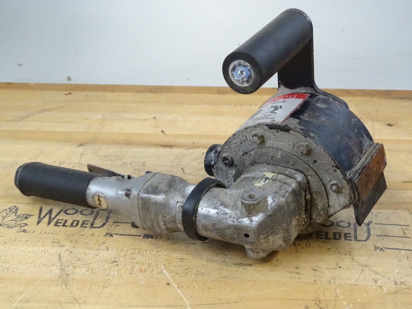 Smith Manufacturing HandHeld Pneumatic Scarifier Concrete Grinder