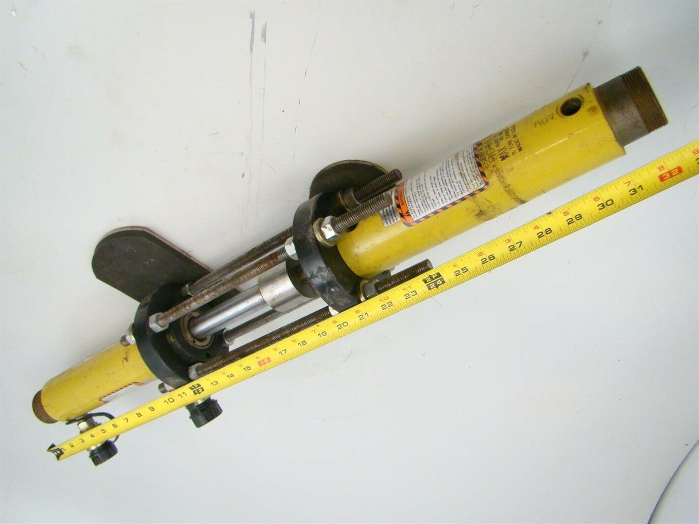 Enerpac Double Acting Steel Hydraulic Cylinder 9 Ton, Max 10,000 PSI