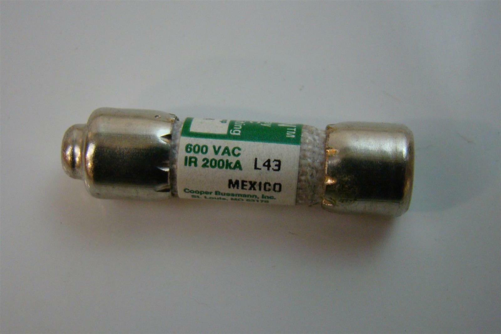 thumbnail image 2 of Bussmann FNQ-R-4 4A 600Vac Current-Limiting Time-Delay Fuse (Original) 2 of 6
