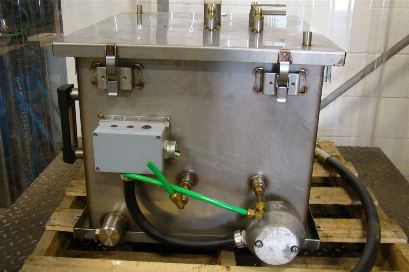 Stainless Hydraulic Tank & Heat Exchanger Joseph Fazzio, Incorporated