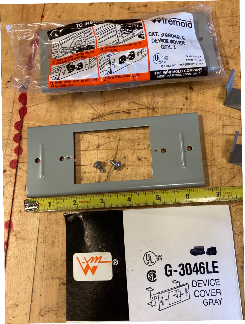 Qty 2 Wiremold 3000 Series Race Way 3x2 Opening Receptacle Cover G 3046LE