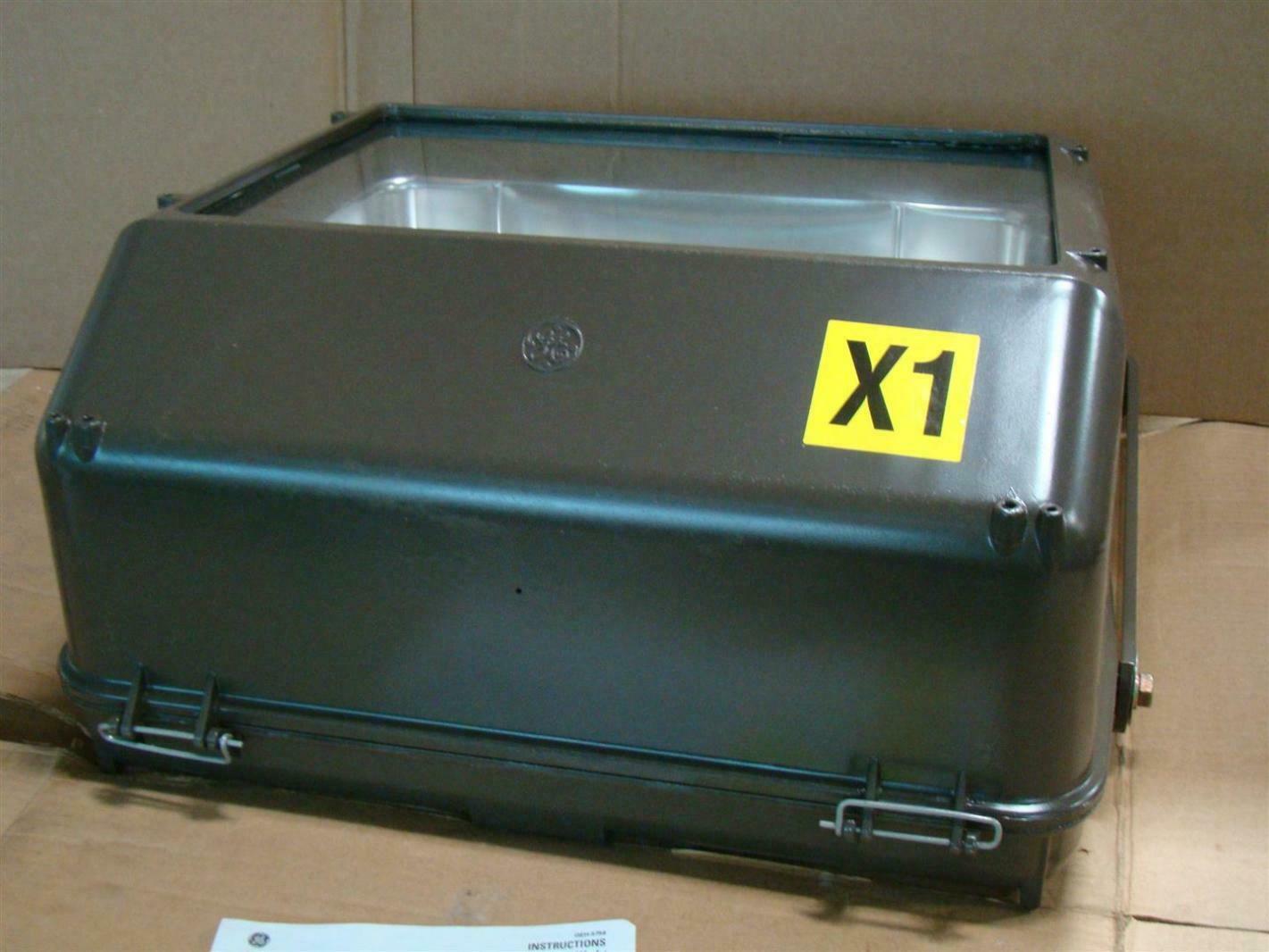 GE Lighting Systems Powerflood 1000W Outdoor Light HPS 480V PF1000