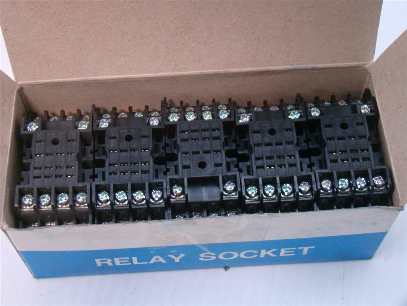 (10) GE Relay Sockets 78316660447 CR420MA Joseph Fazzio, Incorporated