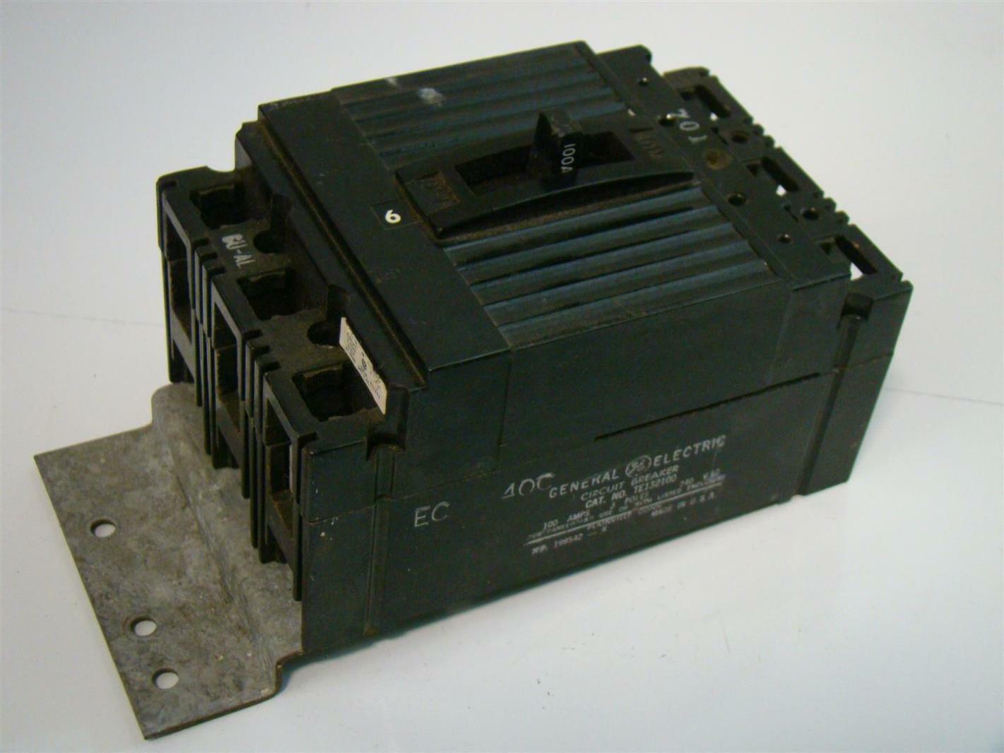 General Electric Circuit Breaker 100Amps 3Poles 240Vac TE132100