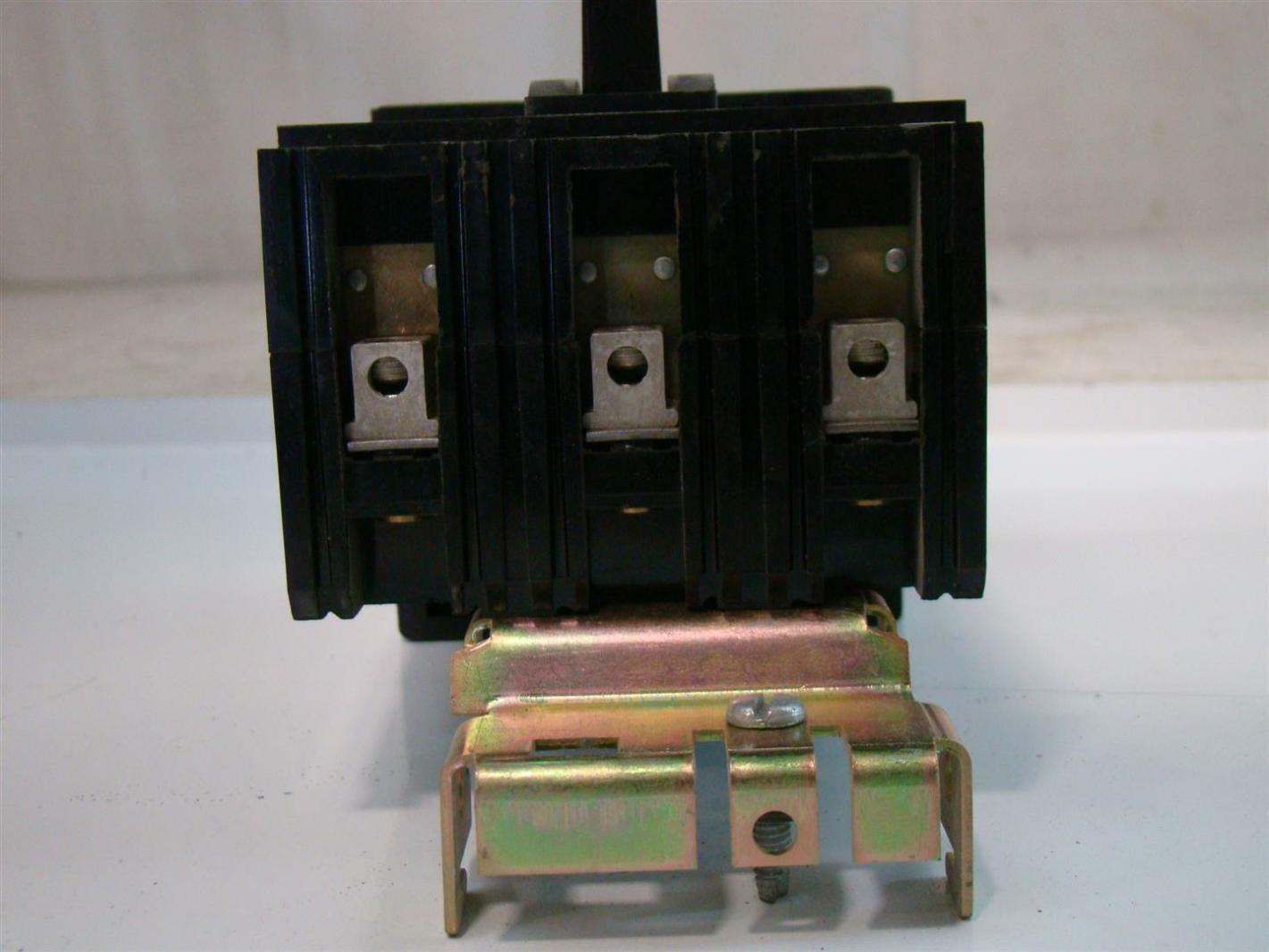 Square D  I-Line Circuit Breaker 15A FA-36015