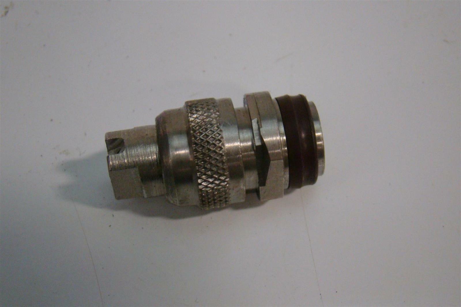 (29) Unijet Stainless Nozzle Fitting 11015 Joseph Fazzio, Incorporated