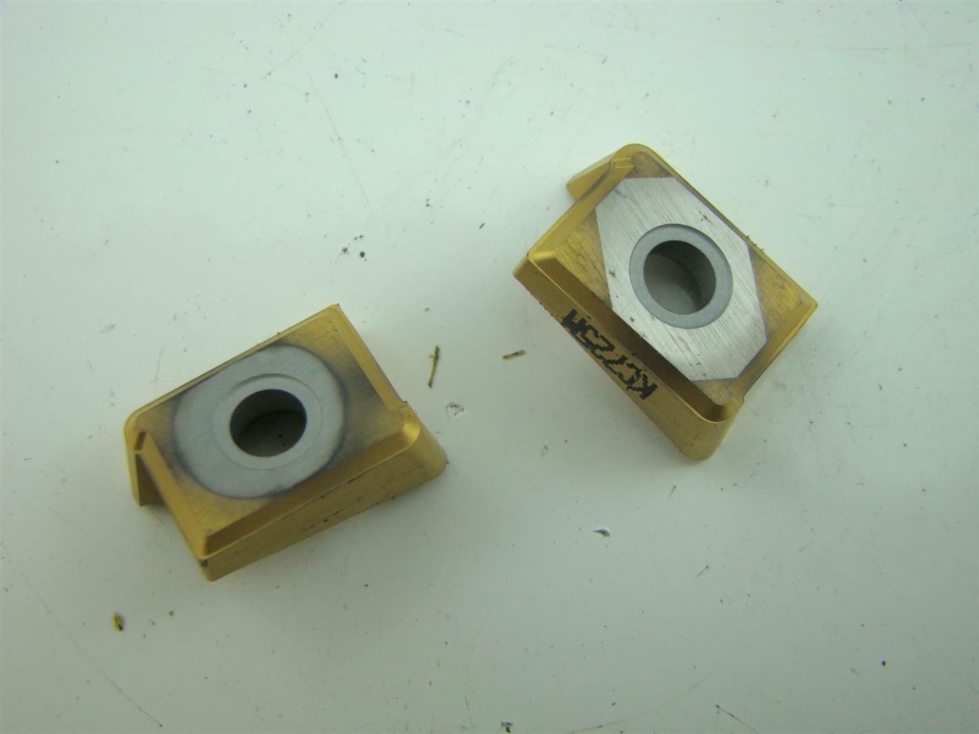 (2) KENNAMETAL CARBIDE MILLING INSERTS ANGT160616PPERLG KC725M