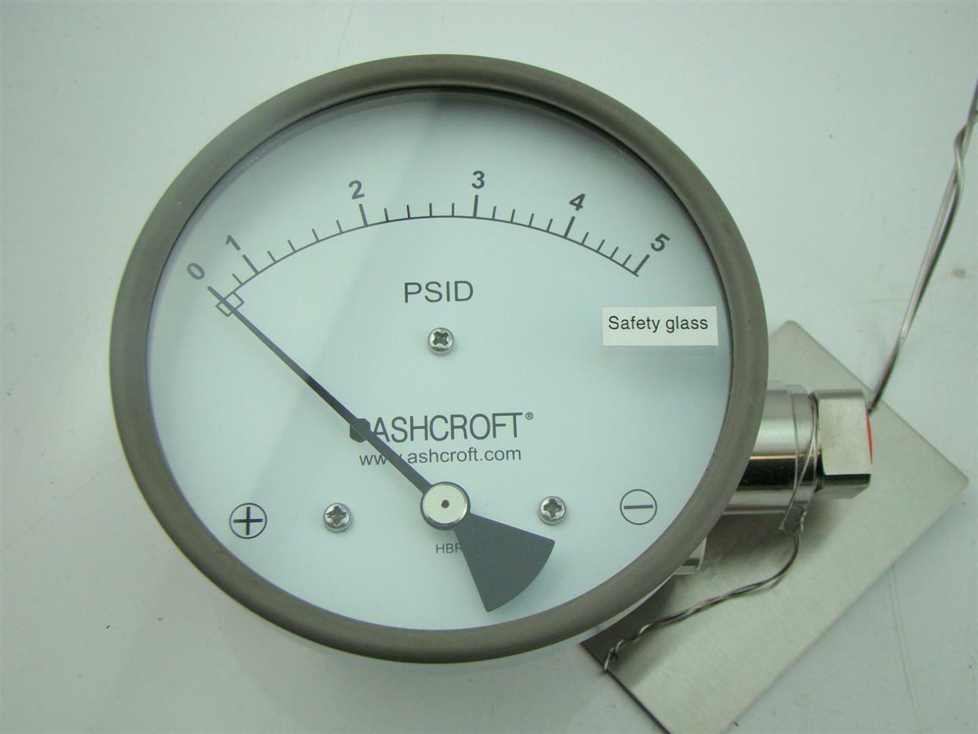 ASHCROFT 3000 PSI PRESSURE GAUGE MAX TEMP 175F 1/4 NPT Joseph Fazzio, Incorporated