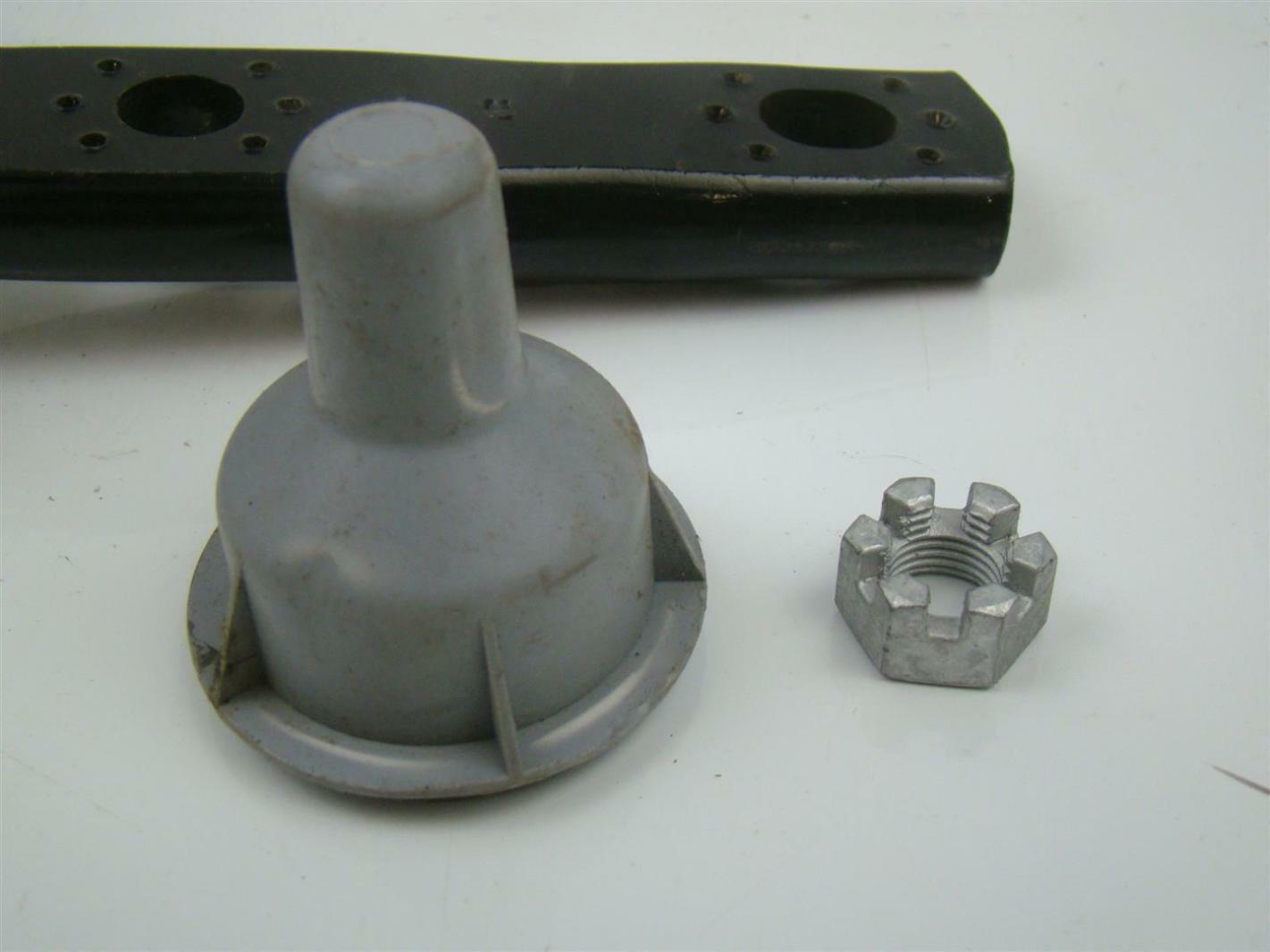 Napa Chassis Precision Engineered Steering Idler Arm Front 268-3701