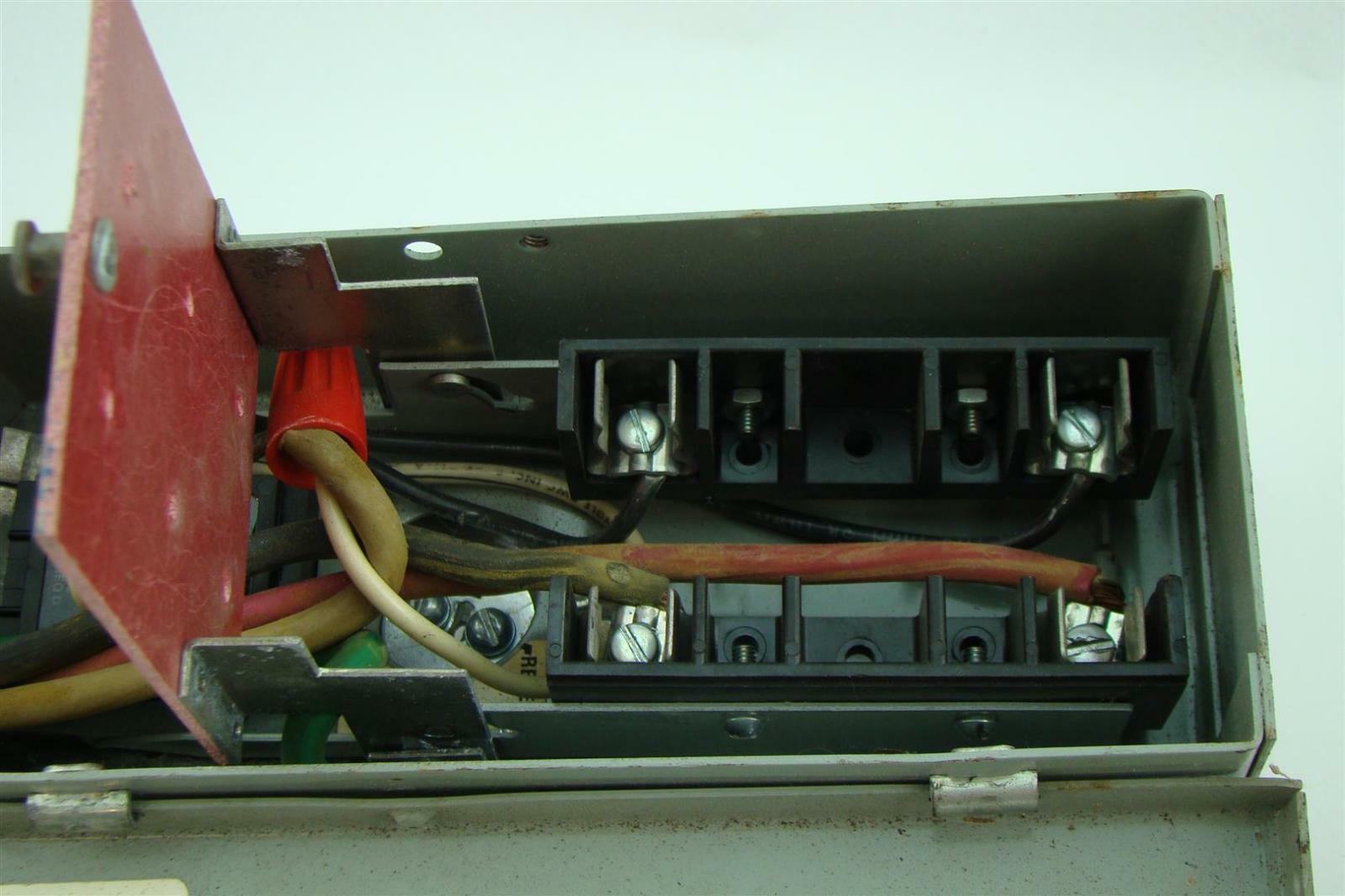 General Electric tap box 30A 250Vac 1PH 3 pole LW32F30 Joseph Fazzio