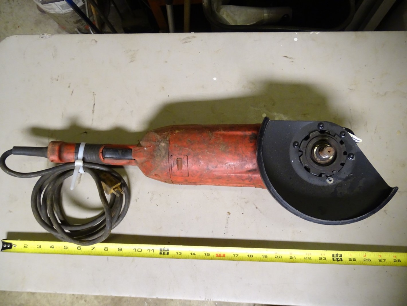 Milwaukee 6088-30 Angle Grinder 7\