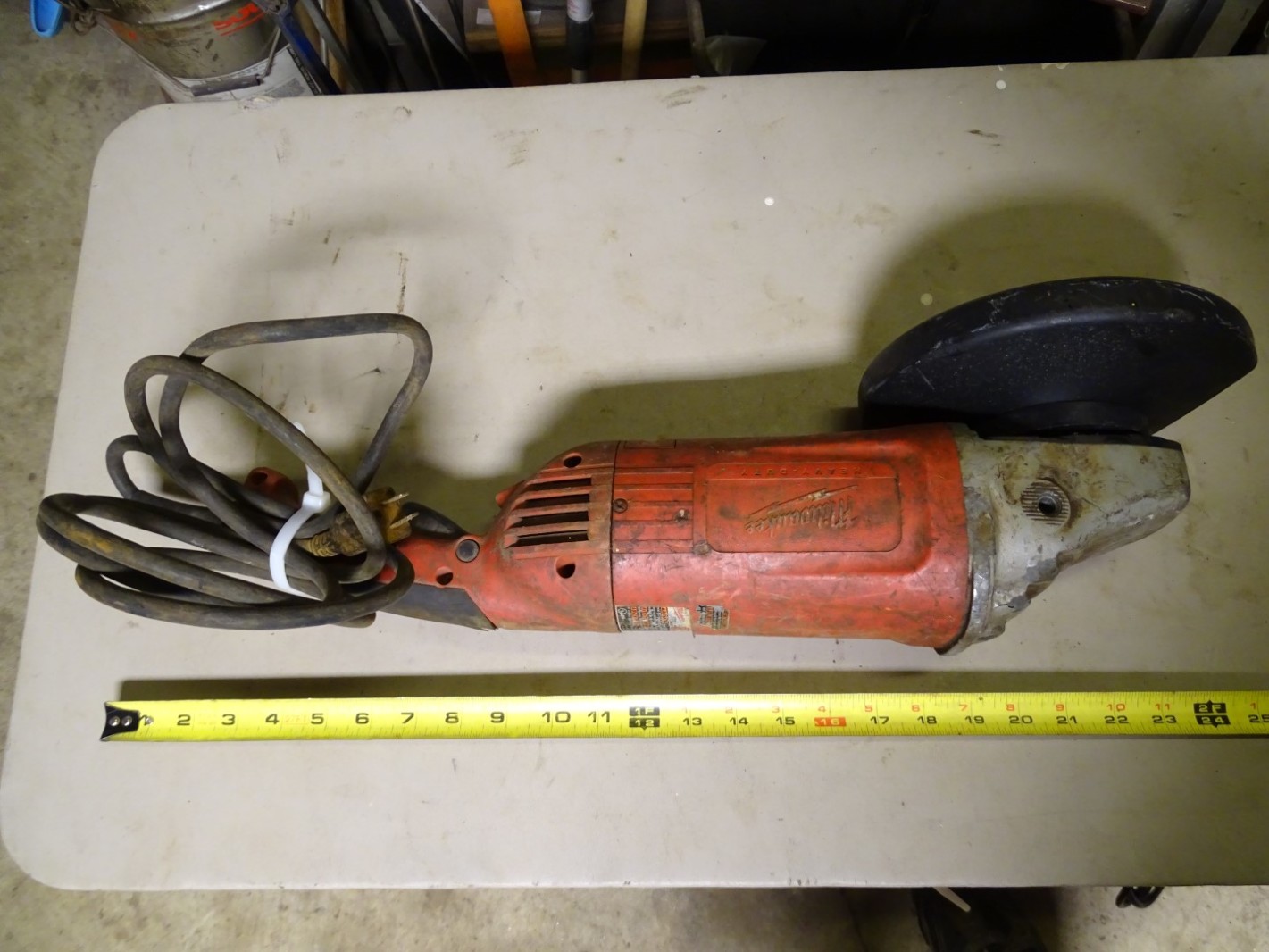 Milwaukee 6088-30 Angle Grinder 7\