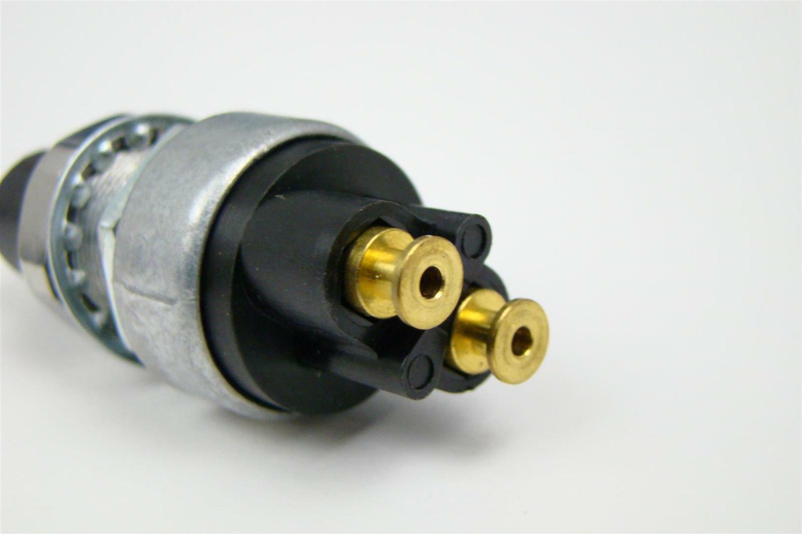 Genuine International Push Switch Part # 471300C1