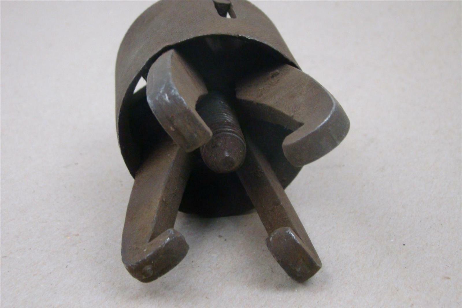 Ford Vintage Gear Puller Joseph Fazzio, Incorporated